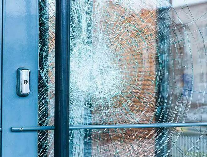 АНТИВАНДАЛЬНАЯ ПЛЁНКА